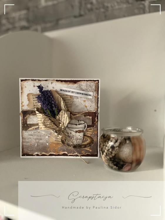 Kartka 3D „Lawendowe Marzenia” z lawendą, filiżanką i cytatem, w stylu vintage, w formacie 15x15, sfotografowana z ozdobnym pudełkiem. Ręcznie wykonany projekt Scrapstacja.