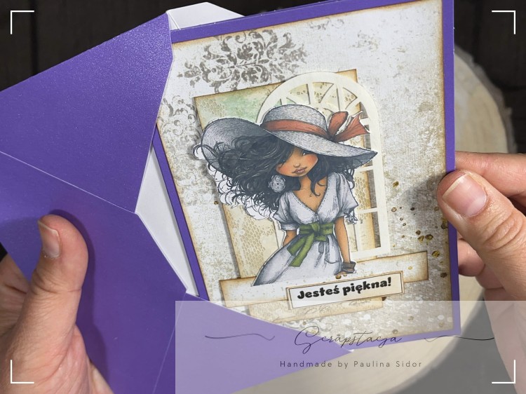 Kartka z ilustracją kobiety i napisem „Jesteś piękna”