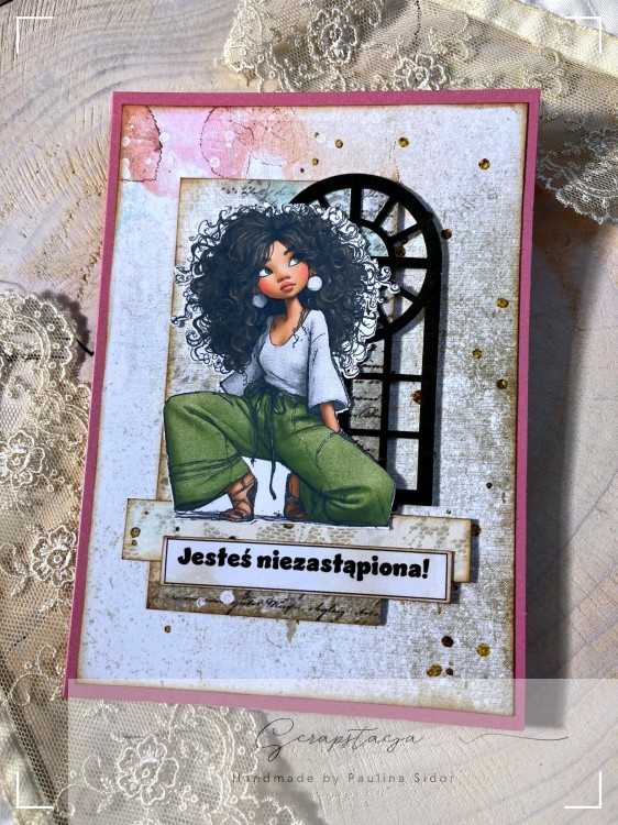 Kartka z ilustracją kobiety i napisem „Jesteś niezastąpiona”