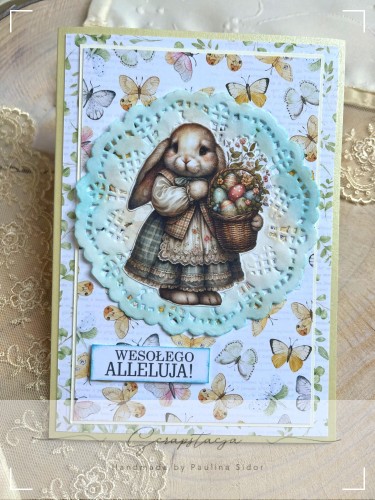 Elegancka kartka handmade z motywem wielkanocnym i koszyczkiem pisanek