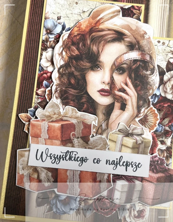 Wyjątkowa kartka kobieca. Kolorystyka nawiązuje do retro, subtelne beże, brązy, elegancka wiśnia i trochę błękitu. Punkt centralny stanowi grafika eleganckiej kobiety. Całość dopełnia napis Wszystkiego co najlepsze.